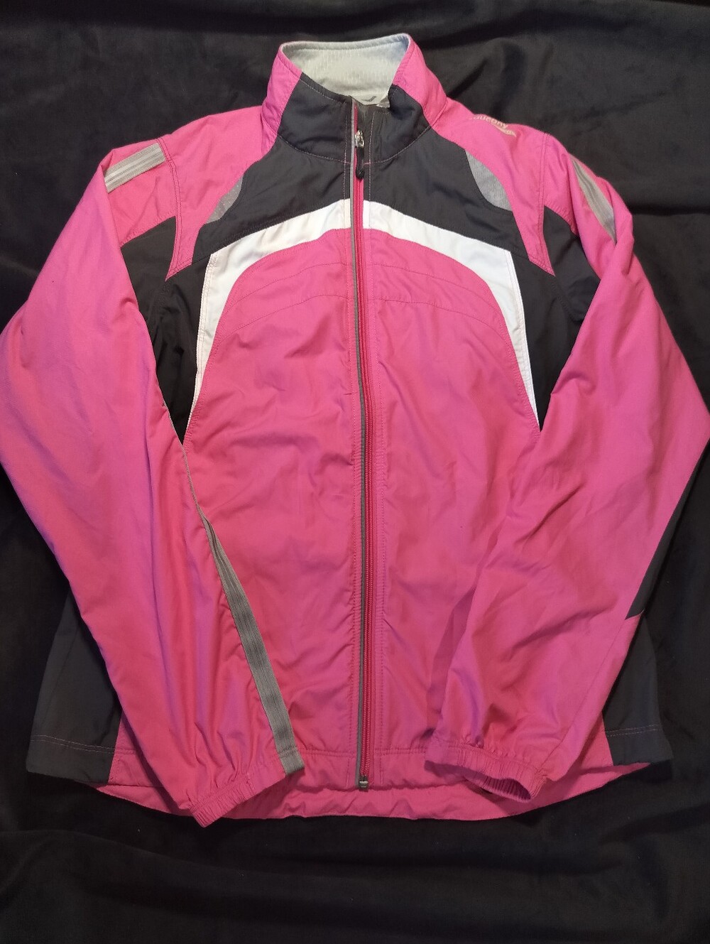 Saucony Women's Pink White Grey Performance Running Windbreaker Jacket - Small
